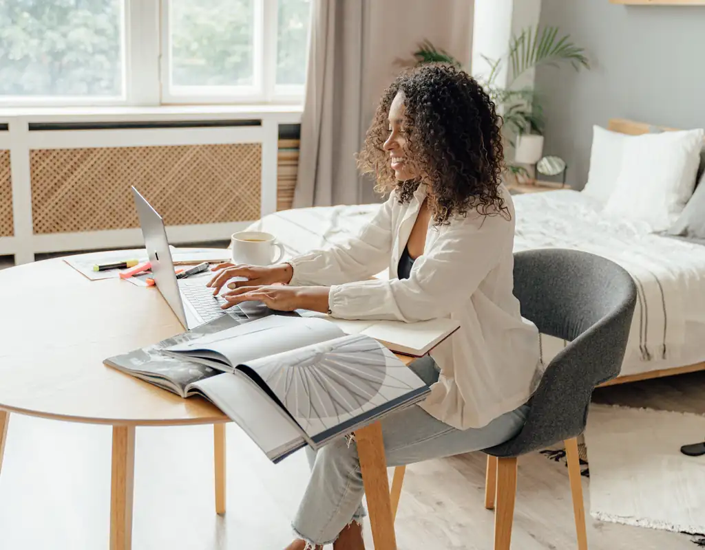 easy-to-use privacy setup in a small home office